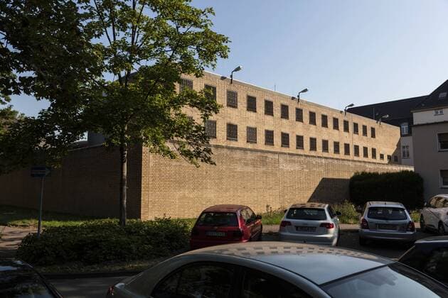 Justizvollzugsanstalt, JVA Duisburg-Hamborn, Zweiganstalt Dinslaken, Frauengefängnis