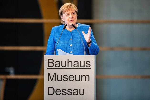 Bilder des Jahres 2019, News 09 September News Themen der Woche KW 36 News Bilder des Tages Rede von Angela Merkel (Bundeskanzlerin Deutschland) waehrend der Einweihung des Bauhaus Museum Dessau im Bauhaus Museum Dessau am 8. September 2019 in Dessau-Rosslau, Saxony Anhalt, Germany