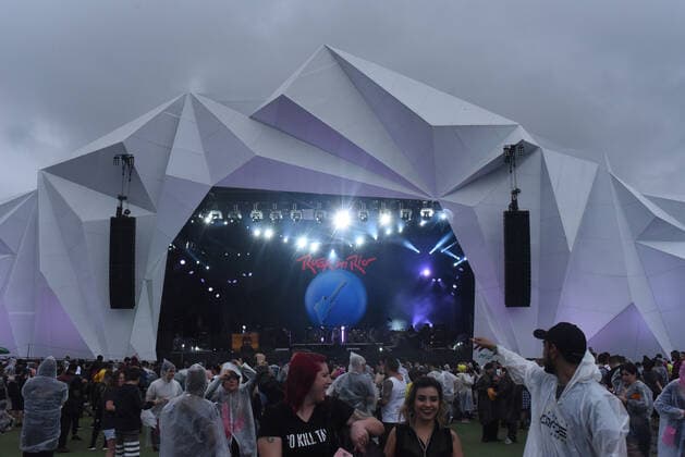 September 28, 2019, Rio De Janeiro, RIO DE JANEIRO, BRAZIL: September 28th....Second day of Rock in Rio, one of the biggest music festivals in the world, located in Barra da Tijuca, west of the city............: ....Brazil, .., 2019.... Rio De Janeiro, : ZUMA Wire) Rio De Janeiro BRAZIL - ZUMAt142 20190928_zap_t142_012 Copyright: xFabioxTeixeirax