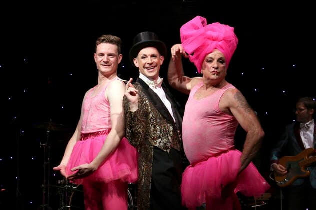 Bilder des Jahres 2019, Entertainment 10 Oktober Entertainment Themen der Woche KW42 Tim Fischer bei der Fotoprobe zu seiner Bühnenshow Tim Fischer - Zeitlos anläßlich seines 30jährigen Bühnenjubiläums im Tipi am Kanzleramt. Berlin, 14.10.2019