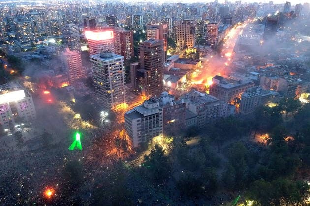 Santiago, 12 November 2019 Protetas contra el gobierno del presidente Sebastian PiÃera Marcelo Hernandez Aton Chile, Santiago Chile Aton 370659  Copyright: MARCELOxHERNANDEZ ATONxCHILE
