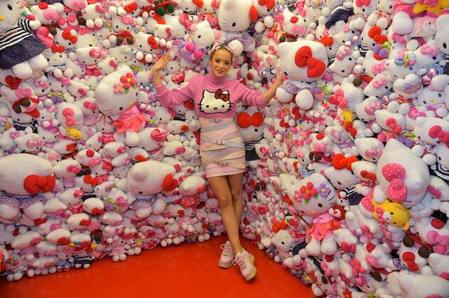 Bilder des Jahres 2019, Entertainment 11 November Entertainment Themen der Woche KW46 Entertainment Bilder des Tages Hello Kittys 45ten Geburtstag Marina Hoermanseder Party zu Hello Kittys 45ten Geburtstag in der Mall of Berlin auf der Piazza in Berlin am 14.11.2019