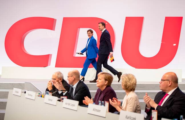 Bilder des Jahres 2019, News 11 November News Themen der Woche Annegret Kramp-Karrenbauer und Paul Ziemiak - 32. Parteitag der CDU in Leipzig am 22. November 2019. 32. CDU Parteitag in Leipzig