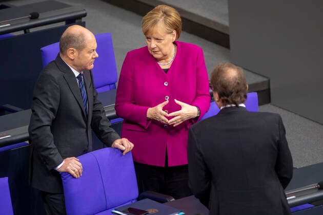 Bilder des Jahres 2019, News 11 November News Themen der Woche KW48 News Bilder des Tages Deutschland, Berlin, Bundestag, 129. Sitzung, Haushaltsgesetz 2020, Finanzminister Olaf Scholz SPD, Bundeskanzlerin Angela Merkel CDU, Alexander Dobrindt, 26.11.2019