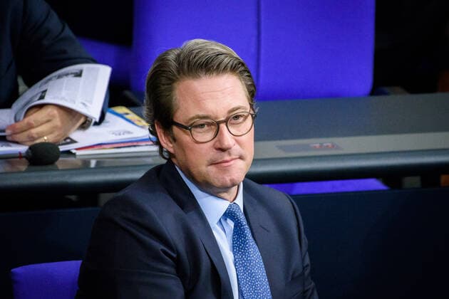 Bilder des Jahres 2019, News 11 November News Themen der Woche KW48 Berlin, Plenarsitzung im Bundestag Deutschland, Berlin - 26.11.2019: Im Bild ist Andreas Scheuer (Bundesminister für Verkehr und digitale Infrastruktur, csu) während der Sitzung des deutschen Bundestags zu sehen. Berlin Bundestag Berlin Deutschland