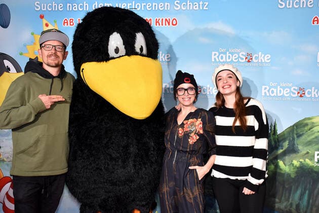 Bilder des Jahres 2019, Entertainment 12 Dezember Entertainment Themen der Woche KW48 Entertainment Bilder des Tages Jan Delay, Anna Thalbach und ihre Tochter Nellie Thalbach bei der Film Premiere von Der kleine Rabe Socke - Suche nach dem verlorenen Schatz am 1.12.2019 in Berlin Der kleine Rabe Socke Kinopremiere in Berlin