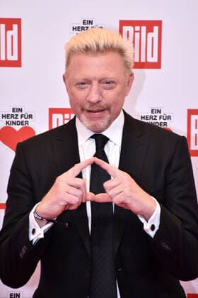 Bilder des Jahres 2019, Entertainment 12 Dezember Entertainment Bilder des Tages Boris Becker bei der Ankunft zur Ein Herz für Kinder Spendengala (ZDF) am 07.12.2019 in Berlin Ein Herz für Kinder TV Gala 2019 (ZDF) in Berlin