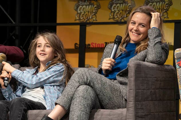 Alicia Silverstone mit Sohn Bear Blu Jarecki auf der 6. German Comic Con Dortmund 2019 in der Messehalle. Dortmund, 07.12.2019