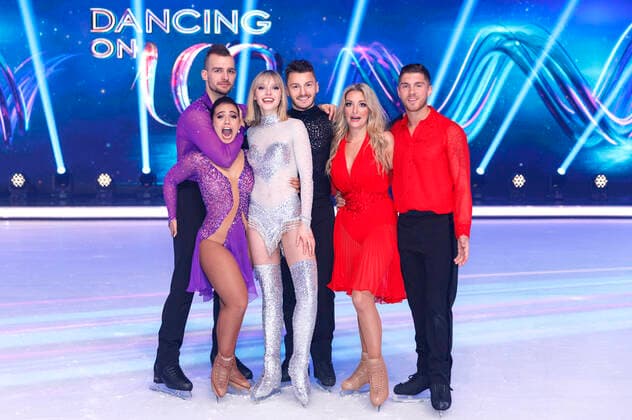 Bilder des Jahres 2019, Entertainment 12 Dezember Eric Stehfest, Amani Fancy, Lina Larissa Strahl, Joti Polizoakis, Ramona Elsner und Joey Heindle in der 6. Live-Sendung der zweiten Staffel der Sat.1 Show Dancing on Ice in den MMC Studios. Köln, 1312.2019