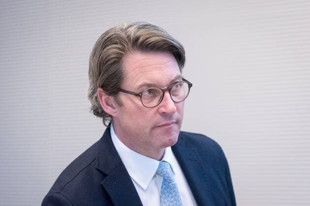 Berlin, Sitzung der Fraktion CDU CSU Deutschland, Berlin - 17.12.2019: Im Bild ist Andreas Scheuer (Bundesminister für Verkehr und digitale Infrastruktur, CSU) vor der Sitzung der CDU CSU Fraktion im deutschen Bundestags zu sehen. Berlin Bundestag Berlin Deutschland