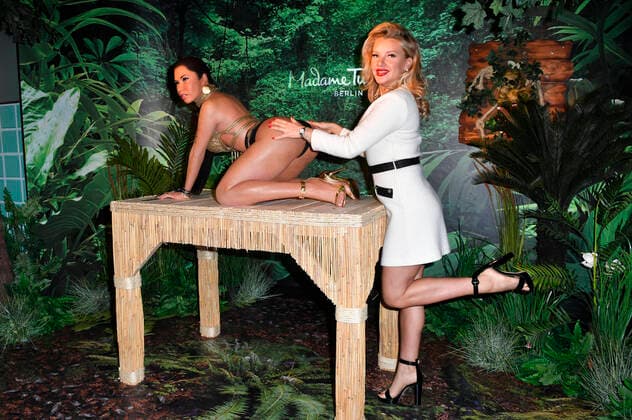 Bilder des Jahres 2020, Entertainment 01 Januar Entertainment Bilder des Tages Evelyn Burdecki bei der Enthüllung der Wachsfigur von Nicki Minaj im Madame Tussauds Berlin. Berlin, 07.01.2020