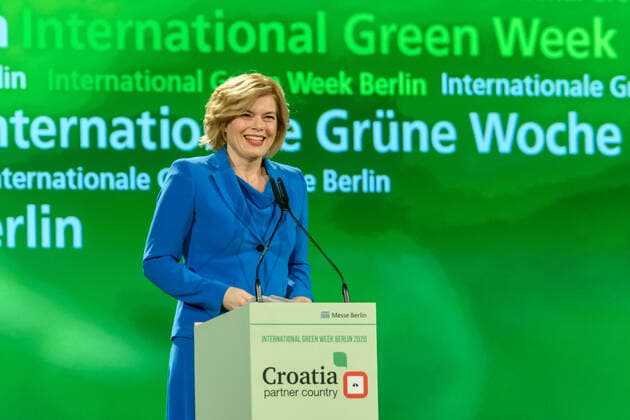 Bilder des Jahres 2020, News 01 Januar News Themen der Woche KW03 Bundeslandwirtschaftsministerin Julia Klöckner (CDU spricht anlässlich der Eröffnung der 85 Internationale Grüne Woche Berlin. Federal Minister of Agriculture Julia Klöckner (CDU speaks on the occasion of the opening of the 85th International Green Week Berlin. snapshot-photography F.Boillot