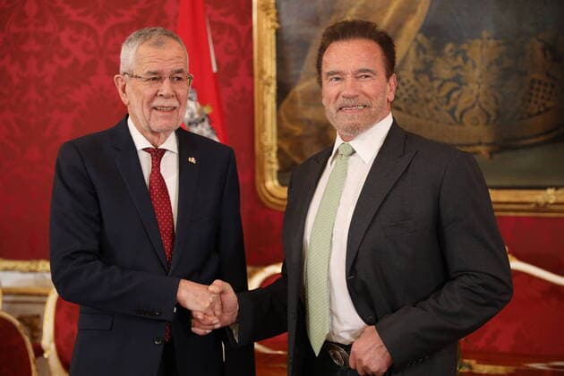 Bilder des Jahres 2020, Entertainment 01 Januar Entertainment Themen der Woche KW05 Arnold SCHWARZENEGGER besucht BP Van der BELLEN Wien, Hofburg, 28.01.2020 Arnold SCHWARZENEGGER, Alexander van der BELLEN