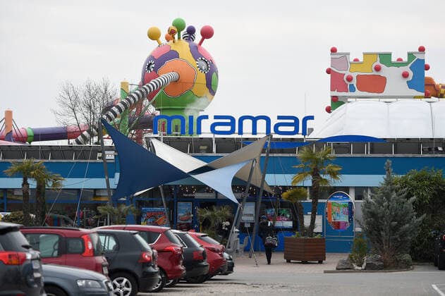 Erlebnisbad Miramar 02.03.2018 Weinheim x1x Erlebnisbad Miramar: Eine 10 jährige wurde hier vor kurzem im Aussenbecken sexuell belästigt. Im Bild: Aussenansicht, Gebäude Weinheim Weinheim Baden-Württemberg Germany