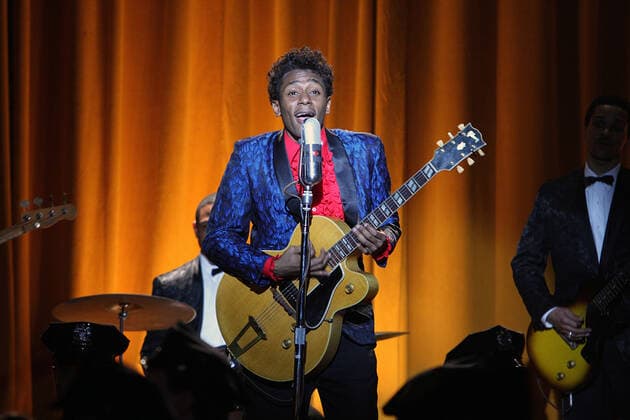 CADILLAC RECORDS, foreground: Mos Def as Chuck Berry, 2008. Sony BMG Feature Films Courtesy Everett Collection Sony Pictures Courtesy Everett Collection !ACHTUNG AUFNAHMEDATUM GESCHÃ„TZT! PUBLICATIONXNOTxINxCANxCHNxFRAxITAxJPNxNORxPOLxRUSxESPxUKxUSA Copyright: xSonyxPictures CourtesyxEverettxCollectionx MCDCARE EC059