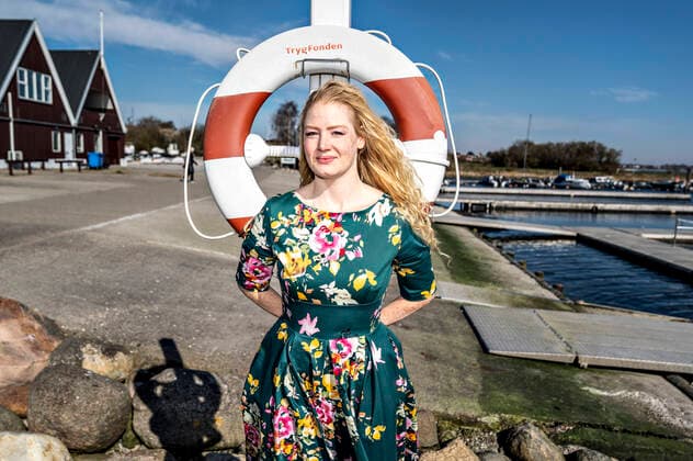 Bilder des Jahres 2020, Entertainment 03 März Entertainment Themen der Woche KW13 Komiker Sanne Soendergaard, fotograferet ved Egaa , onsdag den 25. marts 2020.. , Egaa Marina Jylland Denmark Copyright: HenningxBagger HenningxBaggerx spdk20200325-122627-L