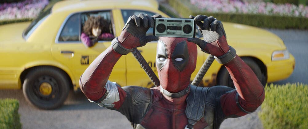 DEADPOOL 2, Ryan Reynolds as Deadpool, 2018. TM & Copyright 20th Century Fox Film Corp. All rights reserved. courtesy Everett Collection !ACHTUNG AUFNAHMEDATUM GESCHÃ„TZT! PUBLICATIONXNOTxINxCANxCHNxFRAxITAxJPNxNORxPOLxRUSxESPxUKxUSA Copyright: x20thCentFox CourtesyxEverettxCollectionx MCDDEAD FE026