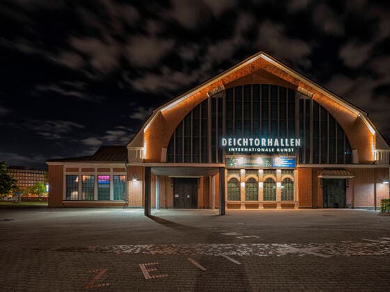 Bilder des Jahres 2020, Entertainment 04 April Entertainment Themen der Woche KW17 News Bilder des Tages Deichtorhallen - Wegen der Corona Pandemie blieben die Museen in Hamburg geschlossen. Stattdessen gab es eine digitale lange Nacht der Museen auf Facebook und YouTube. 25.04.20, Hamburg, Lange Nacht der Museen Â