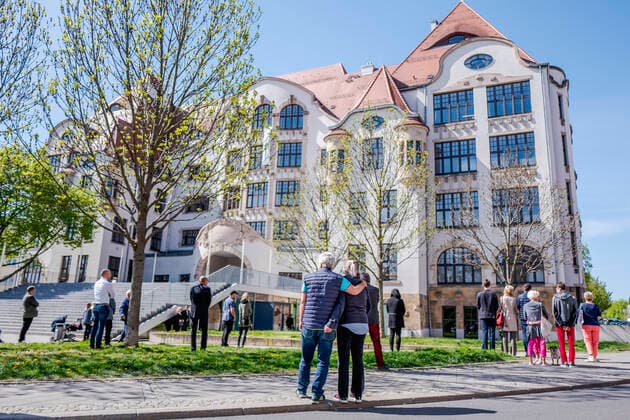 Bilder des Jahres 2020, News 04 April News Themen der Woche KW17 News Bilder des Tages GUTENBERGGYMNASIUM ERFURT - GEDENKEN AN DAS ATTENTAT VON 2002 26 04 2020 - Erfurt: Gedenken an das Attentat am Erfurt Gutenberggymnasium am 26. April 2020. _________________