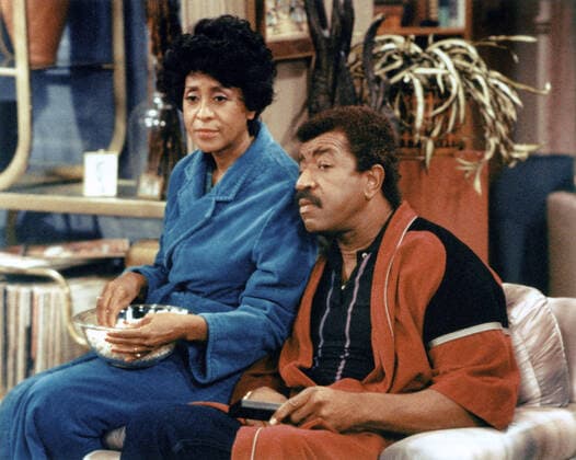 227, (from left): Marla Gibbs, Hal Williams, (1989), 1985-90. Columbia Pictures Television Courtesy: Everett Collection Columbia Pictures Courtesy Everett Collection !ACHTUNG AUFNAHMEDATUM GESCHÃ„TZT! PUBLICATIONXNOTxINxCANxCHNxFRAxITAxJPNxNORxPOLxRUSxESPxUKxUSA Copyright: xColumbiaxPictures CourtesyxEverettxCollectionx T8DTWTW EC005