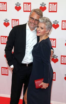 15 Birgit Schrowange und Frank Spothelfer bei der Ein Herz für Kinder Gala in den Studios Adlershof in Berlin am 8.12.2019 Berlin Deutschland, Germany Copyright: xPOP-EYE Buggex 10123899_herzfürkinder203