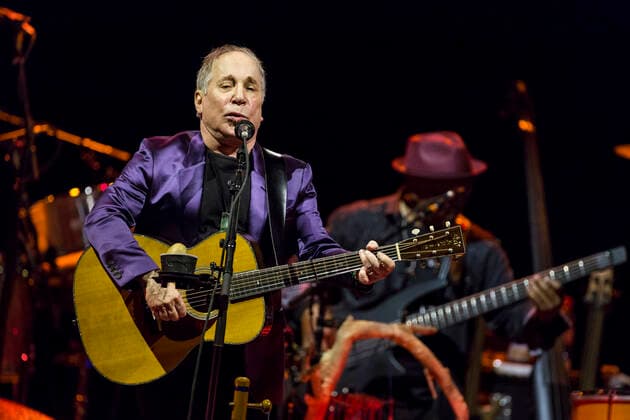 19 Konzert: Paul Simon live im Berliner Tempodrom am 20. Oktober 2016. Simon and Garfunkel, Folk, Rock, Pop, World Music, Folkrock, Musik Berlin Deutschland, Germany Copyright: xPOP-EYEx xBenxKriemannx 10057445_PaulSImon_4636