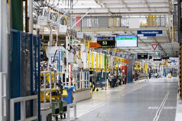 Springer-Produktion bei Mercedes-Benz in Ludwigsfelde 2020-06-22, Ludwigsfelde, Deutschland - Mercedes-Benz Werk in Ludwigsfelde bei Berlin, wo der Sprinter vom Band rollt.