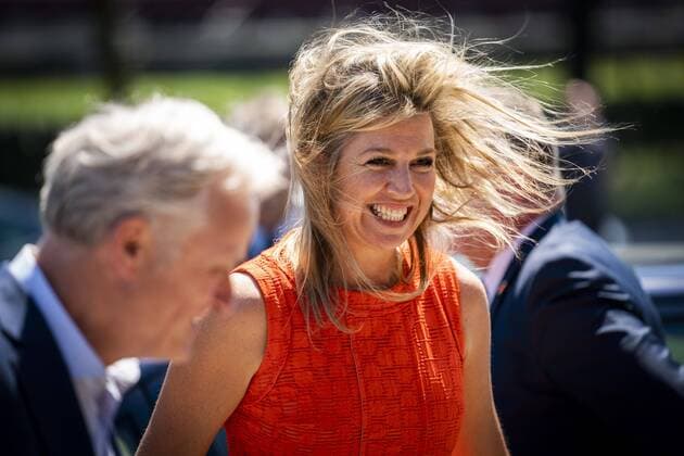 Bilder des Jahres 2020, Entertainment 06 Juni Entertainment Themen der Woche KW26 APELDOORN - Koningin Maxima tijdens een werkbezoek aan technisch bedrijf Hamer. Tijdens het bezoek wordt het belang van goed opgeleid technisch personeel voor het MKB en de impact van de coronacrisis besproken. ANP ROYAL IMAGES JEROEN JUMELET Copyright: xHollandsexHoogtex xxANPx x415480384x