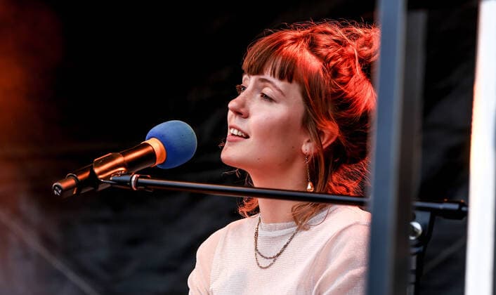 Bilder des Jahres 2020, Entertainment 08 August Entertainment Themen der Woche KW32 Konzert von Tara Nome Doyle, HKW Berlin, Veranstaltung 20 Sunsets Tara Nome Doyle