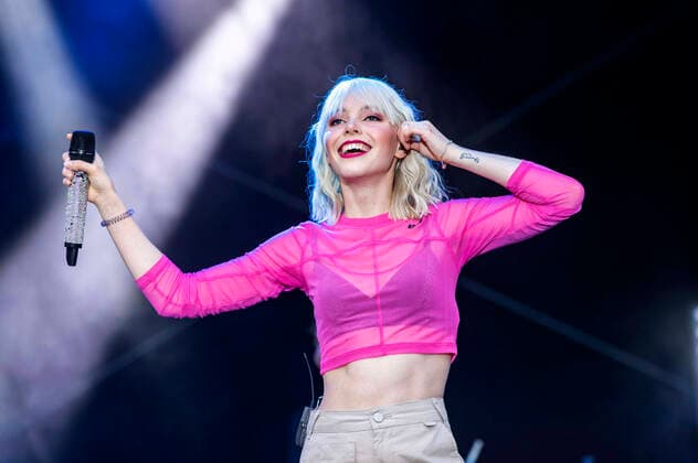 Bilder des Jahres 2020, Entertainment 08 August Entertainment Themen der Woche KW33 Entertainment Bilder des Tages Lina Larissa Strahl live beim Sommer Open Air Picknickdecken Konzert im Steigerwaldstadion. Erfurt, 10.08.2020