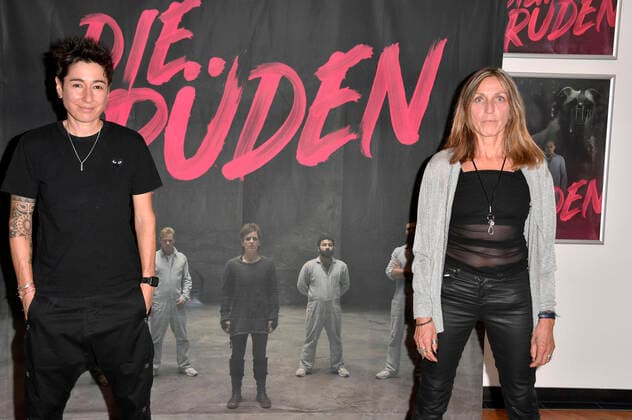 Bilder des Jahres 2020, Entertainment 08 August Entertainment Themen der Woche KW34 Dunja Hayali und Connie Walther bei der Premiere des Kinofilms Die Rüden im Filmtheater am Friedrichshain. Berlin, 18.08.2020