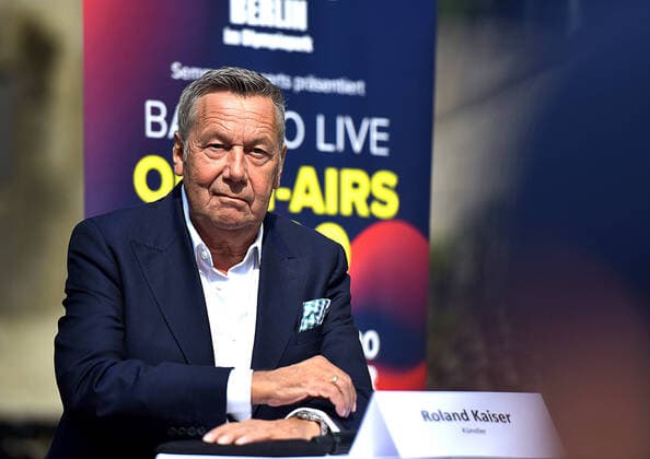 Bilder des Jahres 2020, Entertainment 09 September Entertainment Themen der Woche KW36 Entertainment Bilder des Tages 03.09.2020, xlakx, Entertainment Pressekonferenz, Back to Live - Neustart - Die Open Airs 2020 emspor, v.l.Roland Kaiser gibt ausfuehrliche Informationen zu Back to Live Open Air s 2020 und Einblicke zur aktuellen Lage der Veranstaltungsbranche sowie Visionen und Ideen für die kommende Monate auf der Pressekonferenz Berlin