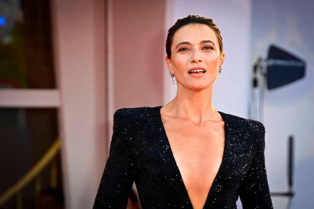 Bilder des Jahres 2020, Entertainment 09 September Entertainment Themen der Woche KW36 Entertainment Bilder des Tages Foto IPP Daniele Cifala™ Venezia 06 09 2020 The 77th Venice Film Festival - 77 Mostra Internazionale d™Arte Cinematografica The World To Come Red Carpet - The 77th Venice Film Festival -nella foto: Festival Hostess Anna Foglietta Italy Photo Press - World Copyright