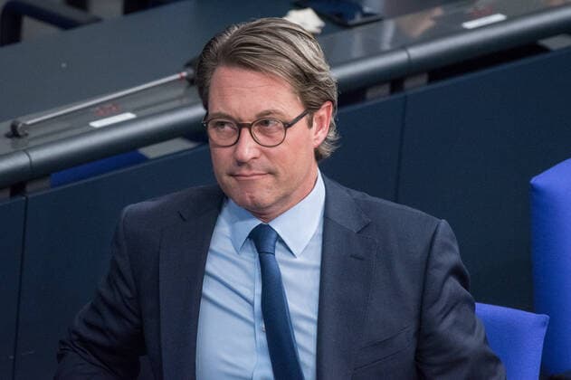 Berlin, Plenarsitzung im Bundestag Deutschland, Berlin - 16.09.2020: Im Bild ist Andreas Scheuer (Bundesminister für Verkehr und digitale Infrastruktur, CSU) während der Sitzung des deutschen Bundestags zu sehen. Berlin Bundestag Berlin Deutschland