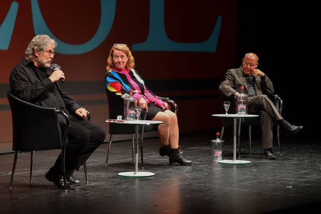 Bilder des Jahres 2020, Entertainment 09 September Entertainment Themen der Woche KW39 Entertainment Bilder des Tages Gabriele und Gregor Gysi, Unser Vater. Ein Gespräch Moderation: Hans-Dieter Schütt Theater Erfurt (Großes Haus) in Erfurt 24. Erfurter Herbstlese 2020 des Erfurter Herbstlese e.V. Copyright: xVIADATAx xHolgerxJohnx, Erfurt Thüringen Deutschland