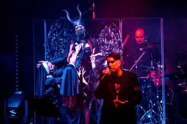 Bilder des Jahres 2020, Entertainment 10 Oktober Entertainment Themen der Woche KW40 Entertainment Bilder des Tages Blutengel live beim We Stay Together Live Open Air 2020 in der Freilichtbühne Junge Garde. Dresden, 03.10.2020