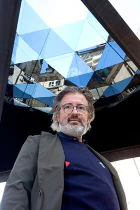 Bilder des Jahres 2020, Entertainment 10 Oktober Entertainment Themen der Woche KW41 Entertainment Bilder des Tages Olafur Eliasson bei der Einweihung seiner Skulpturen Gesellschaftsspiegel am Boulevard Alter Wall. Hamburg, 05.10.2020