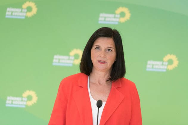 News Bilder des Tages Berlin, Pressekonferenz Fraktion Bündnis 90 Die Grünen Deutschland, Berlin - 06.10.2020: Im Bild ist Katrin Göring-Eckardt (Bündnis 90 Die Grünen) während der Pressekonferenz der Fraktion im deutschen Bundestag zu sehen. Berlin Bundestag Berlin Deutschland