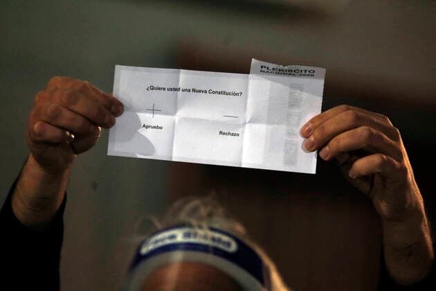Santiago, October 25, 2020 Counting the votes in the National Stadium during the 2020 Plebiscite Jonnathan Oyarzun Aton Chile, Santiago Chile Aton 458589  Copyright: JONNATHANxOYARZUN ATONxCHILE