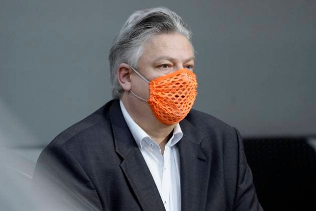 Bilder des Jahres 2020, News 11 November News Themen der Woche KW47 News Bilder des Tages Eklat in der 193. Bundestagssitzung Aktuell, 20.11.2020, Berlin, Thomas Seitz erhielt eine Ruege von der Vizepraesidentin des Deutschen Bundestages auf Grund der loecherigen Maske hier aus der 191. Sitzung des Deutschen Bundestag in Berlin vom kommenden Mittwoch Berlin Berlin Deutschland