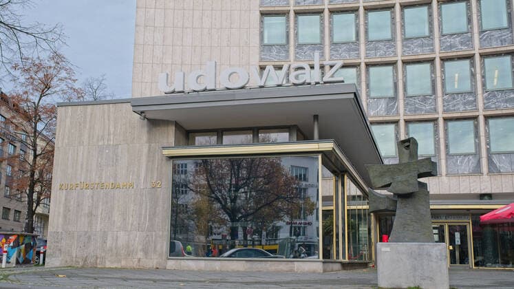 Bilder des Jahres 2020, Entertainment 11 November Entertainment Themen der Woche KW47 Berlin GER, Berlin, 22.11.20, Udo Walz - Kurfuerstendamm 32 Udo Walz, Geschaeft - Friseur, Aussenansicht, 21.11.20, 28.09.20, Copyright: xUwexKochx EP_UKH