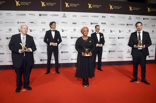 Bilder des Jahres 2020, Entertainment 11 November Entertainment Themen der Woche KW48 Entertainment Bilder des Tages Reiner Calmund, Matze Knop, Jawahir Cumar, Marc Peine und Bülent Ceylan bei der 16. Kinderlachen-Gala 2020 im Goldsaal der Westfalenhallen. Dortmund, 28.11.2020