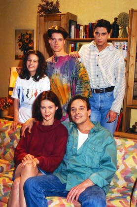 Unter uns Unter uns, Fernsehserie, Deutschland seit 1994, Darsteller: (?), Stephan Dürr, Oliver Bootz, Petra Blossey, Holger Franke, Deutschland