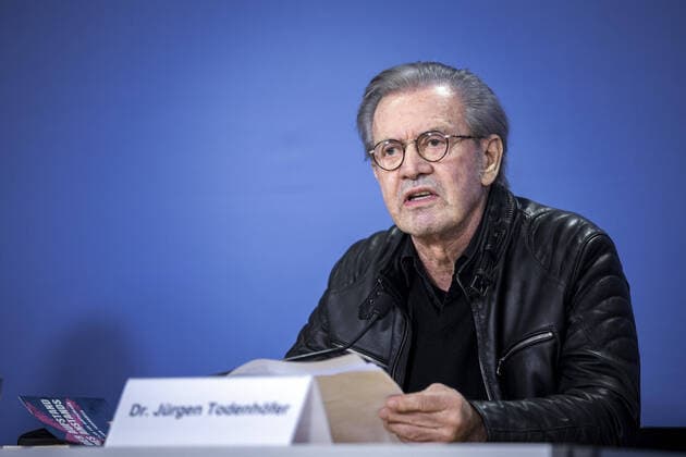Bilder des Jahres 2021, News 01 Januar News Themen der Woche KW04 News Bilder des Tages Juergen Todenhoefer aufgenommen im Rahmen einer Pressekonferenz zur Vorstellung des Parteiprogramms der neu gegruendeten Partei Team Todenhoefer in Berlin, 25.01.2021. Berlin Deutschland