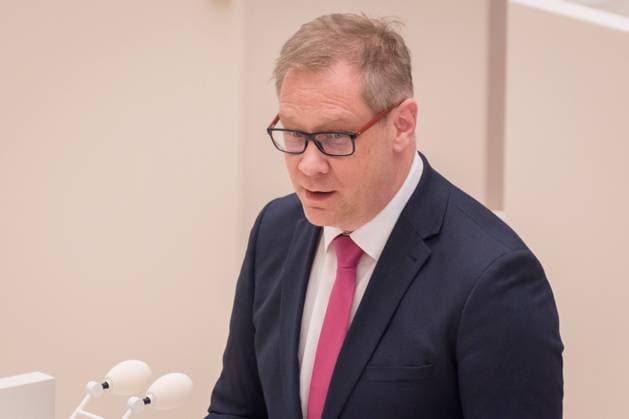 Potsdam, Sitzung des Landtags Brandenburg Andreas Büttner (Die Linke) spricht während der Sitzung des Landtag Brandenburg am 27.01.2021. Potsdam Landtag Brandenburg Brandenburg Deutschland