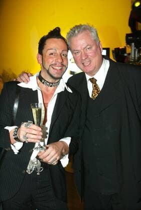 Auto Trophy Medientreff Copyright: IMAGO. Herrmann 27.09.2003 Thema: Preisverleihung der Auto Trophy und Medientreff im Meilenwerk Berlin mit den Gästen : Modedesigner Harald Glööckler mit Dieter Schroth Copyright: xEventpressxHerrmannx