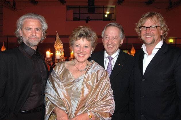 Kamps Gala Brot gegen Not Herrmann Buehlbecker,Marie-Luise Marjan, Paul Spiegel und Martin Krug bei der Charity Gala Brot gegen Not Duesseldorf Rheinterassen 14.05.04 Photo:Adolph IMAGO. Adolph Copyright: xEventpressxAdolphx