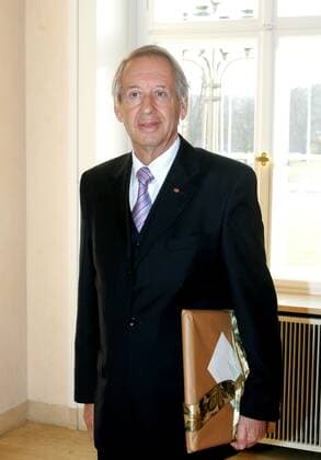 Johannes Rau Empfang Copyright: IMAGO. Herrmann 16.01.2006 Thema: Empfang zum 75. Geburtstag von EX-Bundespräsident Johannes Rau in Schloss Bellevue in Berlin . Leider war der Jubilar so schwer krank des er selber nicht erscheinen konnte. Paul Spiegel Copyright: xEventpressxHerrmannx