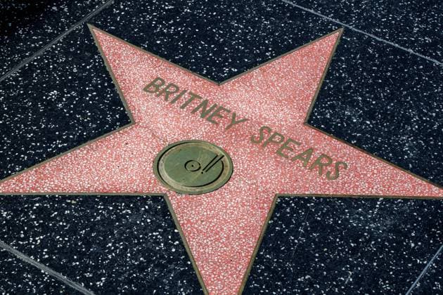 Britney Spears - Vater Jamie Spears bleibt ihr Vormund, Archivbilder Hollywood Walk of Fame USA, United States of America, California, Los Angeles, 17.02.2020: Hollywood Boulevard, in den Gehweg sind rund 2700 Sterne eingelassen. Es werden Prominente geehrt, die eine wichtige Rolle in der amerikanischen Unterhaltungsindustrie spielten oder noch spielen. Kategorie Recording (Musikaufnahmen). Stern für Britney Spears
