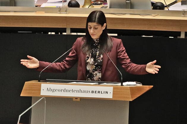 Derya Caglar, SPD, Debatte im Abgeordnetenhaus 11.03.2021 Derya Caglar, SPD, Debatte im Abgeordnetenhaus Berlin am 11. März 2021 Berlin Abgeordnetenhaus Berlin GER